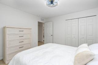 spacious 4-bedroom WITH KING BED - Palm Coast - 2