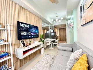 ClaySky Staycation 1BR unit near MOA with Netflix & DisneyPlus - Manila - 7