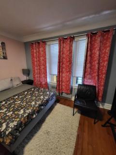 Calm 3 Bedroom apartment - Newark - 9