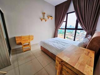 Stunning Pool & the City - 1 mrt stop to TRX - 4