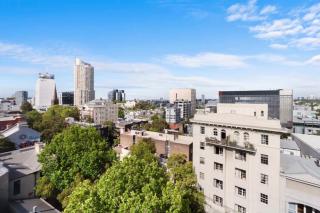 Best of city-suburbs living in trendy Darlinghurst - Sydney - 1