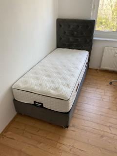 A cozy room with brand new furniture - Frankfurt am Main - 8