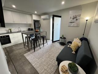 Apt with Aircon & Loft Bedroom Great Location - Devonport - 9