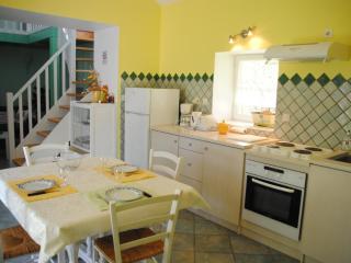 Gîte familial calme avec jardin, terrasse, équipements modernes et jeux pour enfants à Lentigny - FR-1-496-129 - Lentigny - 9
