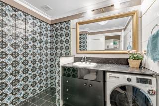 Convenience and comfort 1BR Apartment Walk To Queen St Mall - 7