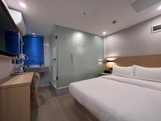 CMAX Hotel Guangzhou International Convention and Exhibition Center Luoxi Subway Station Branch - Canton - 1