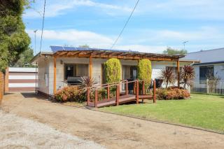 Jacaranda Cottage at the Beach - Cowes - 1