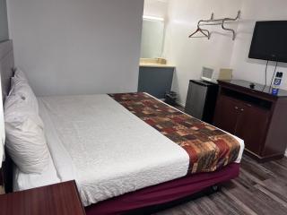 Smith Motel - Calhoun - 5