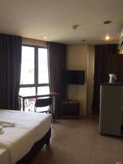 Spacious Studio Apartment B303 - Manila - 2