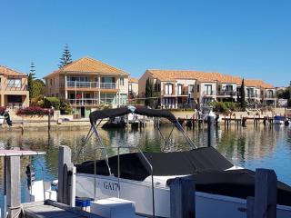 Dolphin Beach House - Wannanup, Mandurah between the estuary and the ocean - Wannanup - 2