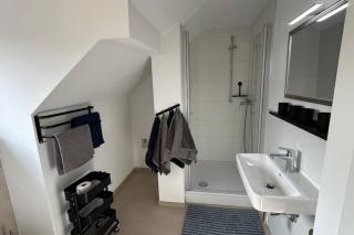 Frisch renovierte Ferienwohnung Haldenblick für 2-4 Personen, zentral gelegen - Essen - 5