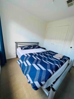 Yay! Enjoy an entire house - quiet, spacious and beautiful stay in Melbourne - 3