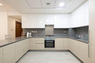 Luxury 2BR Palm Apartment Stunning Sea and Landmark Views - Dubai - 7