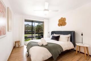 Coastal Oasis - Pet Friendly - 6 Mins Walk to Beach - Callala Beach - 4