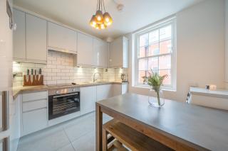 Charming 2 Bedroom Flat in Central London - 8