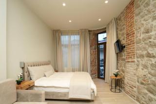 MONOPATI HOUSE - 0