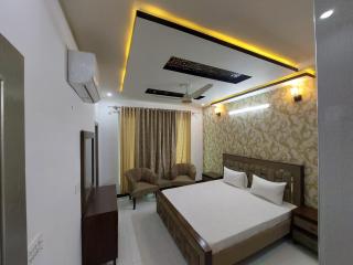 IVY Guest House II - Islamabad - 9