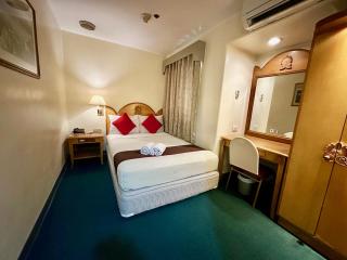 Palladium Suites Hotel - 1