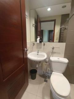 Spacious Studio Apartment B501 - 3