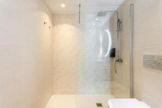 VILLA URBANIA Holiday Home By Sunkeyrents - 4