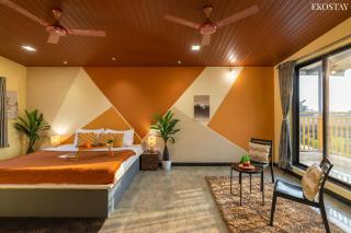 EKO STAY- Lakefront Villa - Alibaug - 4