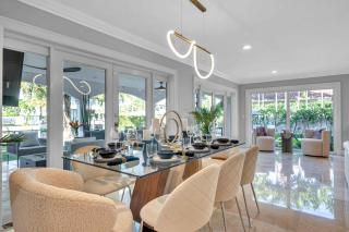 Waterfront Villa Beach Proximity Venice of America Coastal Extravagance Palm Key VlLLAS - Fort Lauderdale - 7