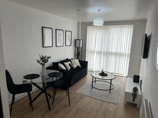 Luxury - Smart TV - Fast Wifi - Near Utilitia Arena & ICC - Birmingham - 4