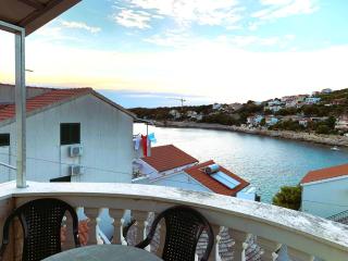 Apartments Bilo - Jela & Ivan - Dolac - 1
