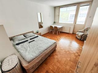 Quiet Apartment Near City Center - 1