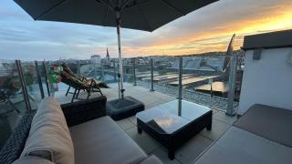 Wiener Schloss Wilhelminen Apartment 360° views - Wenen - 0