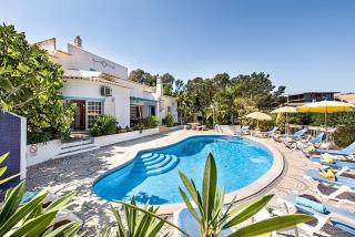 Villa Cabrita, Superb location, large villa, walk to restaurants, supermarkets beach - Guia - 4