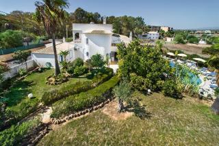 Villa Cabrita, Superb location, large villa, walk to restaurants, supermarkets beach - 2