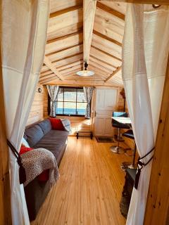 The Hideout Log Cabin- 2km to Klarälvsbanan and swimming area - 4