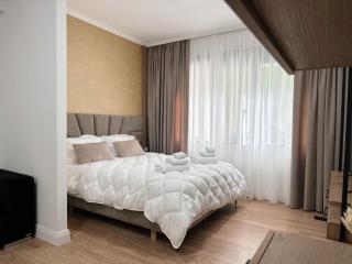 City Center Apartment - Tirana - 0