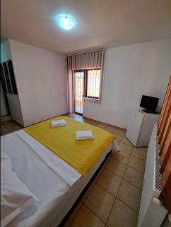 CASA DANA 2 mai - 2 Mai - 4