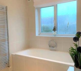 The Garden Apartment - Beautiful spacious garden apartment with two bedrooms and two parking spaces - Filey - 4