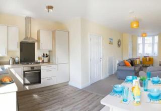 Beach Rest - Sleeps 5 great central location - Filey - 0