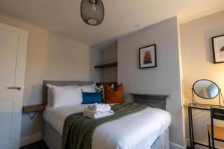 Contractor 3Bed Home in Central Cardiff Ideal for Long Stays Free On Street Parking - 7