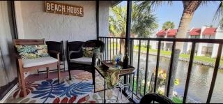 Seaside Serendipity at Runaway Bay 205 - Bradenton Beach - 4