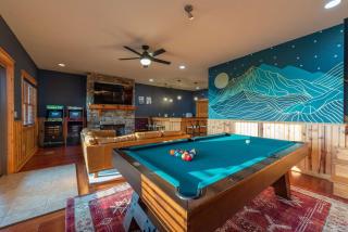 Views For Miles HotTub-PoolTable FirePit Remodeled - Swiss - 9