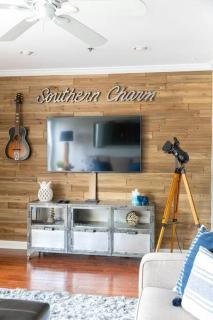 Walk To Broadway Charming Modern Historic Townhome - Nashville - 1