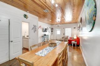 Reel Paradise (The Commons #302) - 6