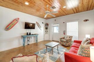 Reel Paradise (The Commons #302) - 3