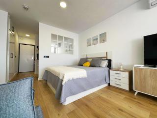VER11 - Vistas al Mar, Nuevo, Reformado, Piscina, Centro a 5 minutos, Playa a 600 metros - Torremolinos - 1