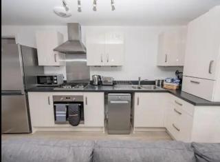1 Bed Flat - Sleeps 2 - Parking - Wifi - 6
