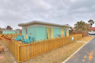Kona Cottage at Spanish Village - Port Aransas - 0