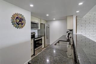 Happy While at Sea Sands Condominiums - 8