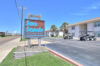 Happy While at Sea Sands Condominiums - Port Aransas - 3