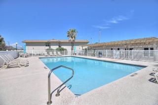 Happy While at Sea Sands Condominiums - Port Aransas - 7