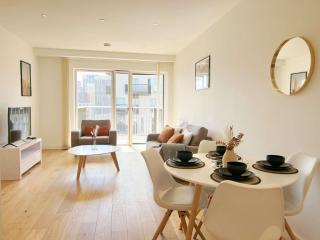 Apartment-Newham-Sleeps2-Balcony-89WS - Londra - 0